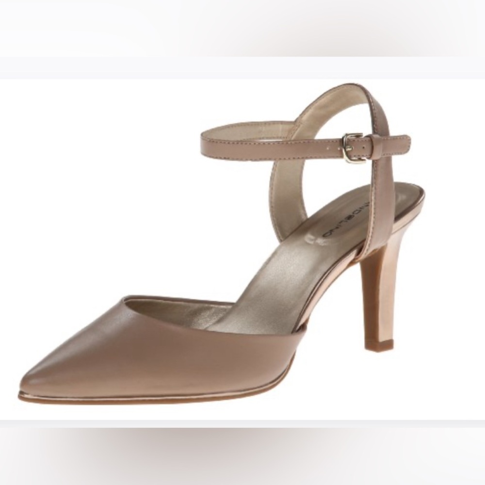 Bandolino Tan heels